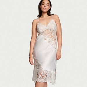 Victoria's Secret White Satin Boho Floral Embroidery Midi Slip - Medium